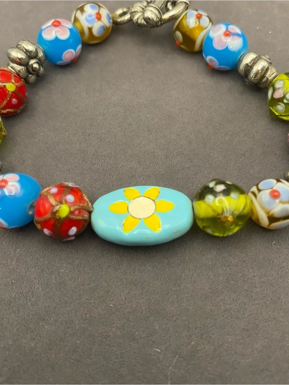Glass Floral Glass Beads with Millefiori style and toggle clasp - Bracelet